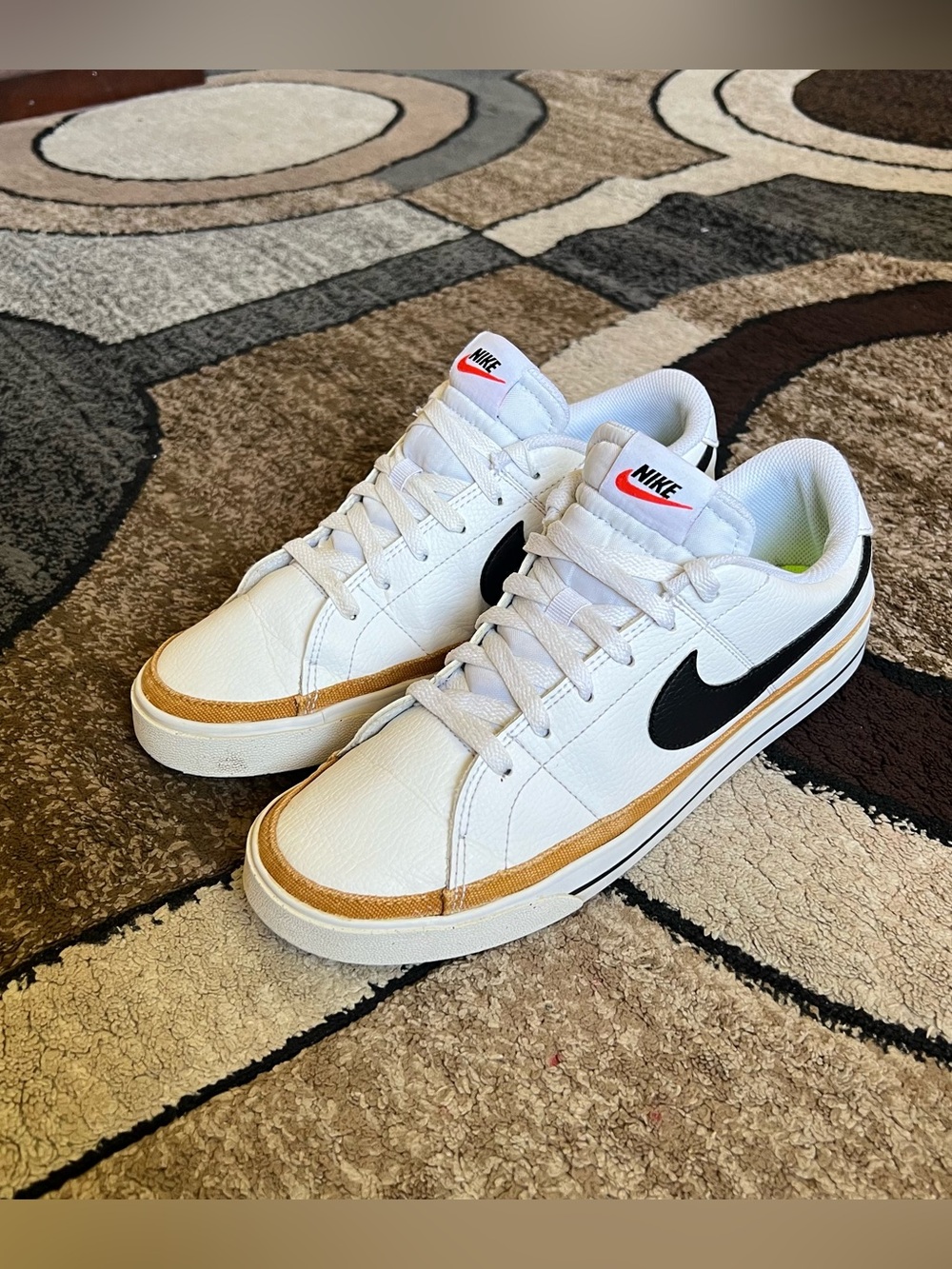 Women’s Nike Court Legacy Next Nature Size 10